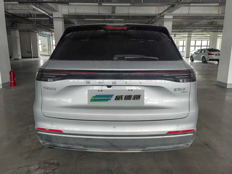 Geely Galaxy Starship 7 EM-i Galaxy Starship 7 EM-i 2025 120KM Exploration+ 2025 — thumbnail 2