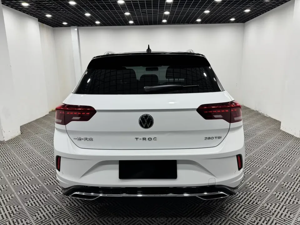 Volkswagen T-Roc TANG 2021 280TSI DSG 2WD R-Line Pro Smart Edition 2022 — миниатюра 2
