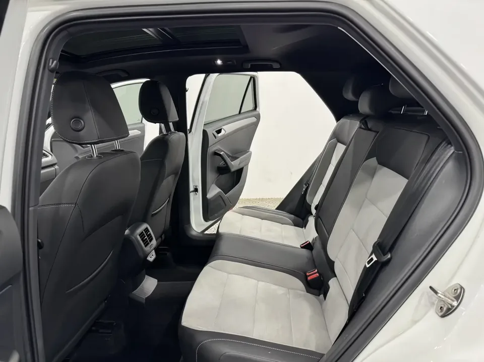 Volkswagen T-Roc TANG 2021 280TSI DSG 2WD R-Line Pro Smart Edition 2022 — миниатюра 3