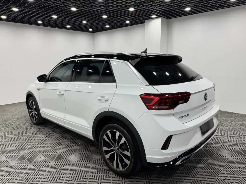 Volkswagen T-Roc TANG 2021 280TSI DSG 2WD R-Line Pro Smart Edition 2022 — миниатюра 4