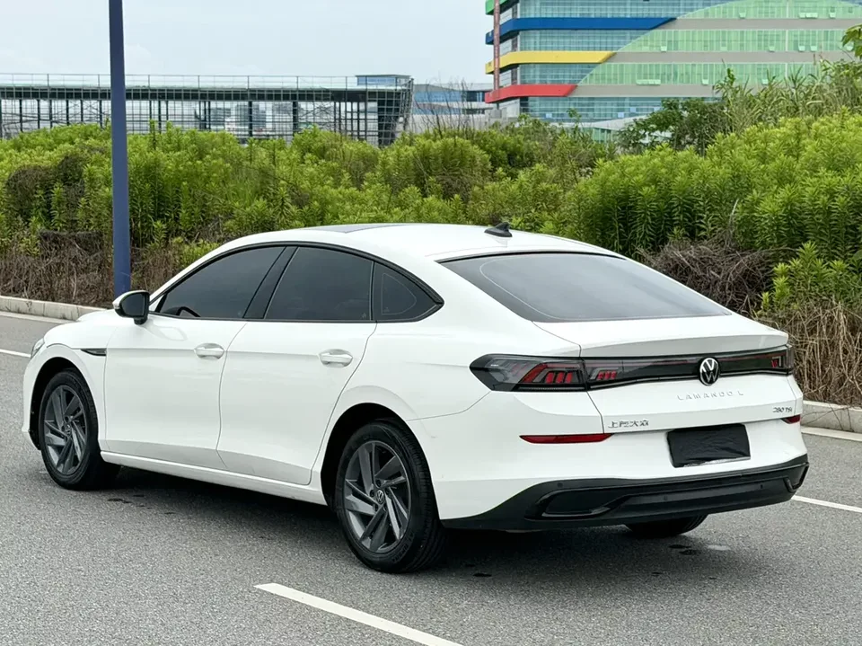 Volkswagen Lamando Lingdu 2022 Lingdu L 280TSI DSG Hot Edition 2022 — thumbnail 4