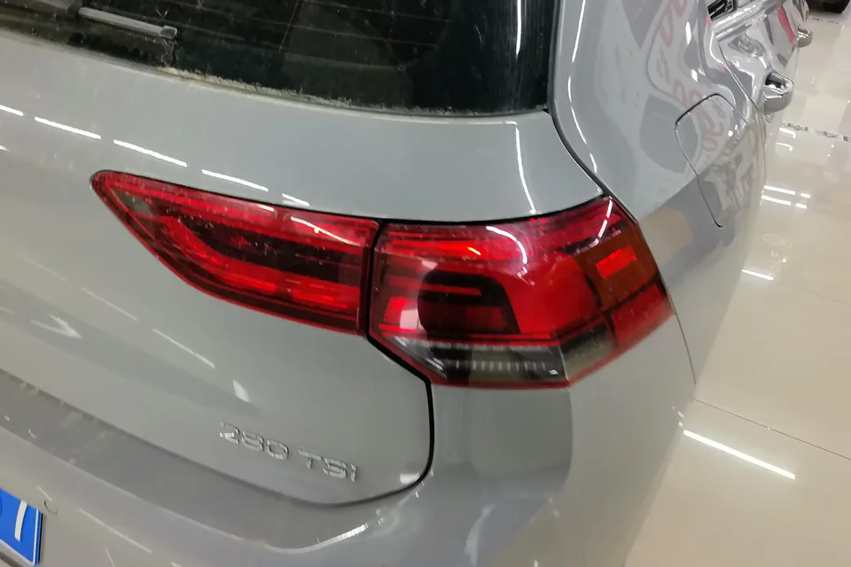 Volkswagen Golf golf 2023 280TSI DSG Pro facelift 2024 — thumbnail 2