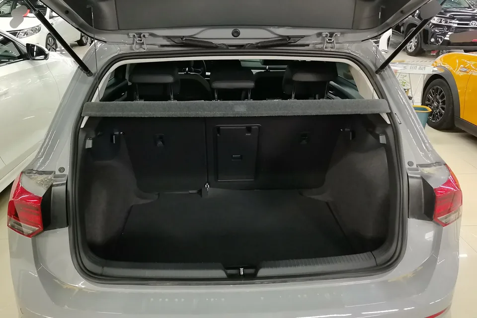 Volkswagen Golf golf 2023 280TSI DSG Pro facelift 2024 — thumbnail 5