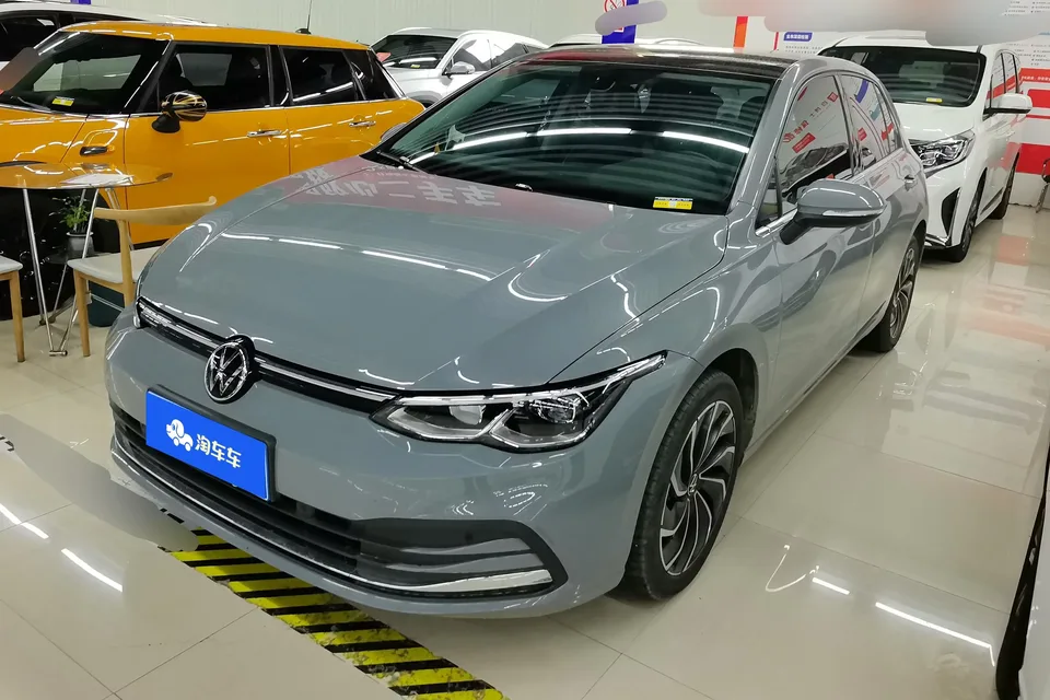 Volkswagen Golf golf 2023 280TSI DSG Pro facelift 2024 — photo 1, buy with delivery to Moscow