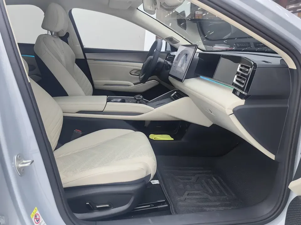 BYD Qin L DM Qin L DM 2024 DM-i 120KM Excellence 2024 — thumbnail 5