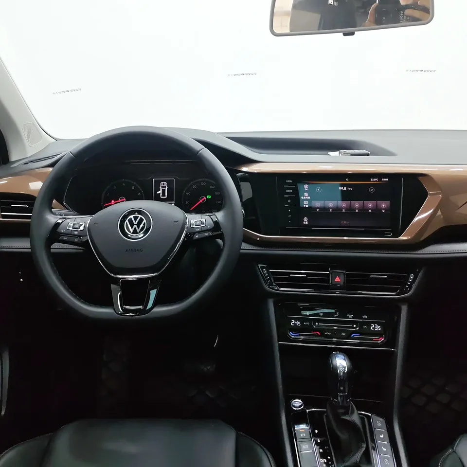 Volkswagen Tharu tuyue 2021 280TSI 2WD Comfort Edition 2022 — thumbnail 3