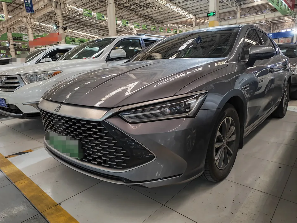 BYD Qin PLUS DM Qin PLUS DM 2024 Honor Edition DM-i 55KM Beyond 2024 — photo 1, buy with delivery to Moscow