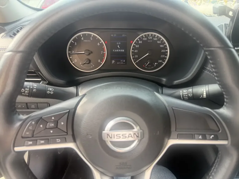 Nissan Sylphy Sylphy 2022 1.6L XL CVT Enjoy Edition 2022 — миниатюра 5
