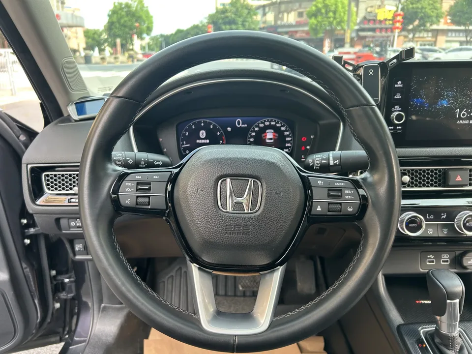 Honda Integra Style 2022 240TURBO CVT Deluxe Edition 2022 — миниатюра 3