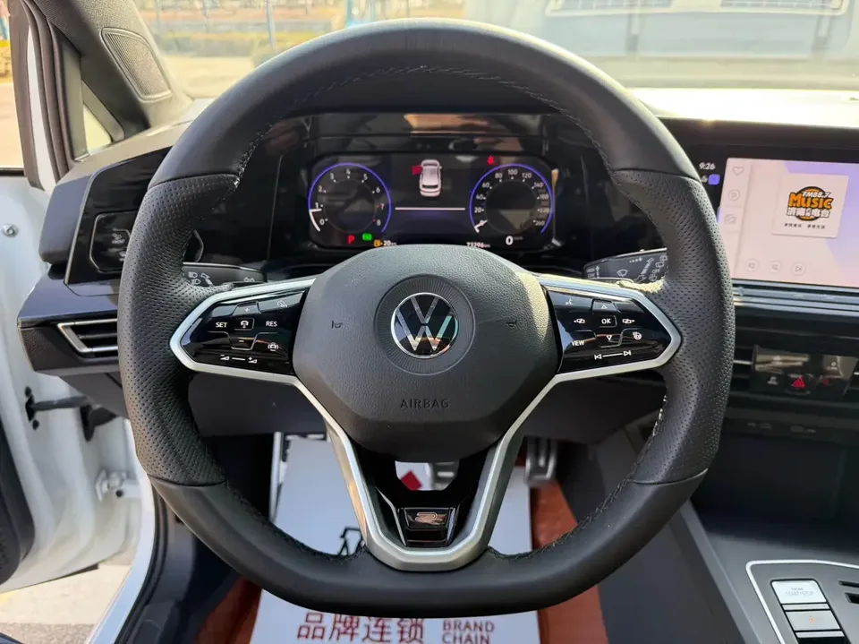 Volkswagen Golf golf 2021 280TSI DSG R-Line 2022 — thumbnail 4