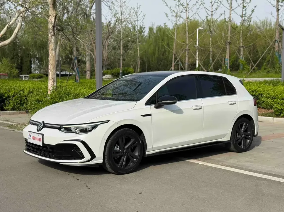 Volkswagen Golf golf 2021 280TSI DSG R-Line 2022 — photo 1, buy with delivery to Moscow