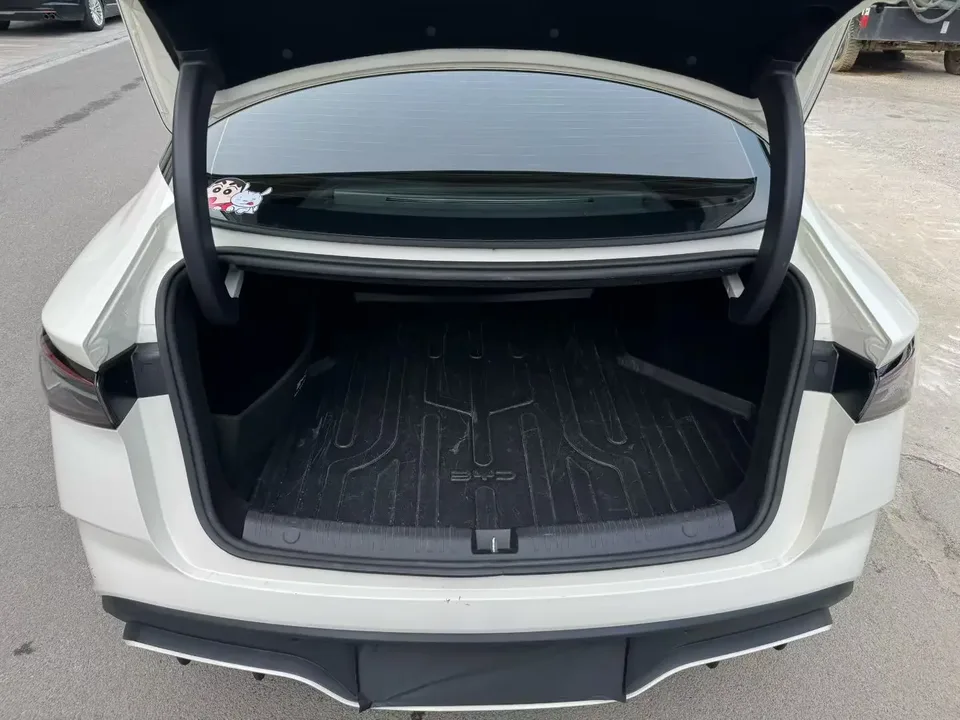 BYD Seal 06DM Seal 06DM 2024 DM-i 80KM Deluxe 2024 — миниатюра 3