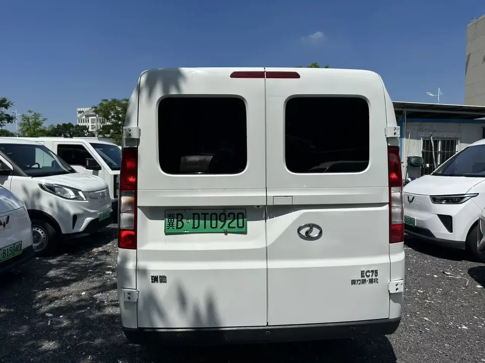 Ruichi EC75 Rich EC75 2025 Passenger Transport Intelligent Supercharger Version-Pioneer II 50.1kWh 2025 — thumbnail 2