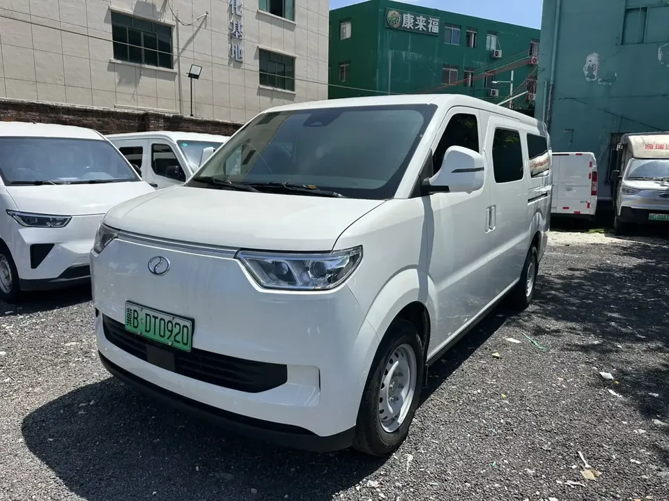 Ruichi EC75 Rich EC75 2025 Passenger Transport Intelligent Supercharger Version-Pioneer II 50.1kWh 2025 — photo 1, buy with delivery to Moscow
