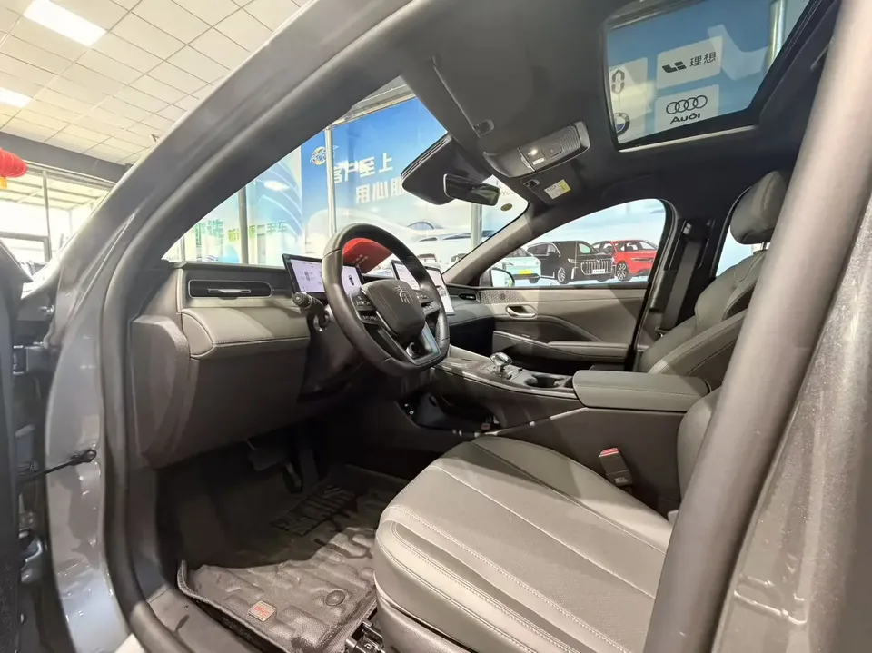 BYD Qin PLUS DM Qin PLUS DM 2025 DM-i 55KM Intelligent Driving Edition 2025 — thumbnail 5