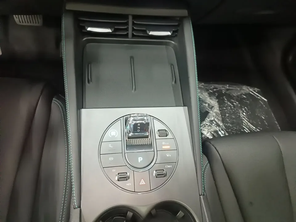 BYD Seal 06DM Seal 06DM 2024 DM-i 120KM Premium 2025 — thumbnail 4