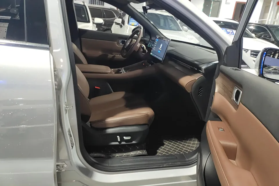 Wuling Starlight S PHEV Wuling Starlight S PHEV 2024 130km Flagship 2024 — thumbnail 3