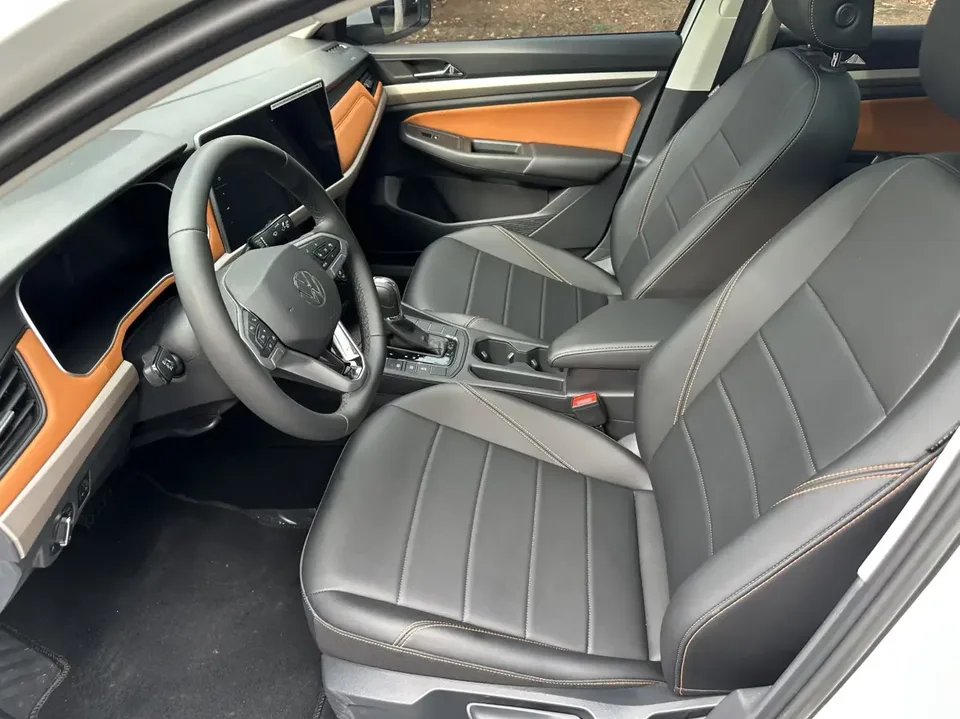 Volkswagen Bora Bora 2025 200TSI DSG Joyride Navigation Edition 2025 — thumbnail 4