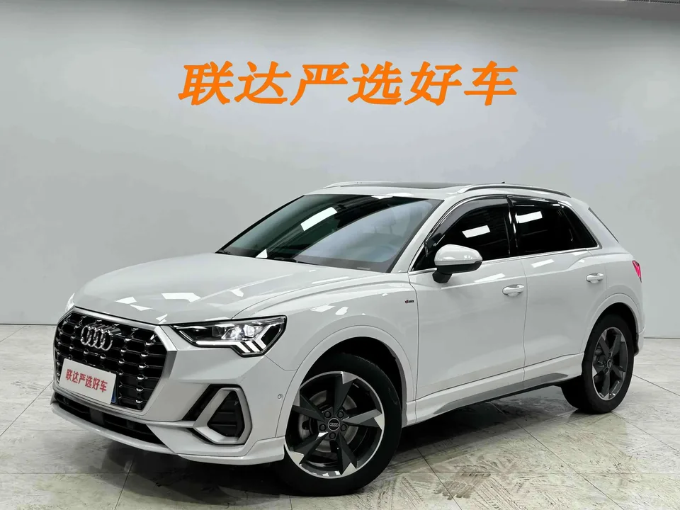 Audi Q3 Audi Q3 2022 35 TFSI Stylish Dynamic 2022 — photo 1, buy with delivery to Moscow