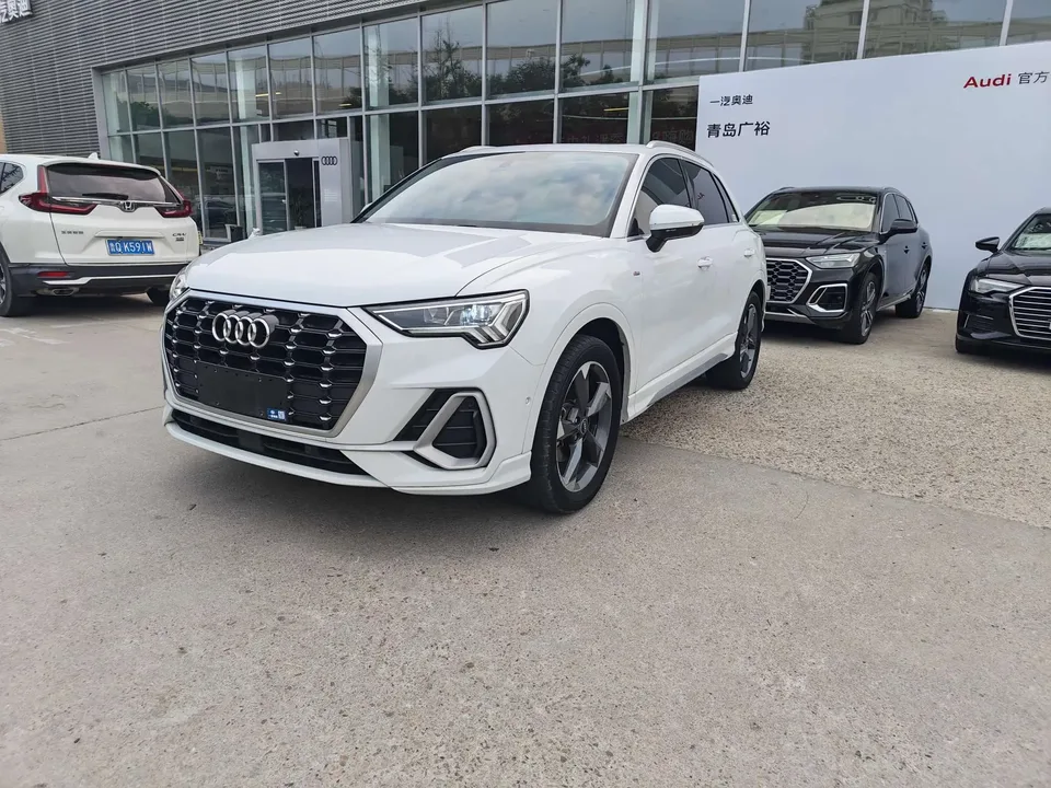 Audi Q3 Audi Q3 2022 35 TFSI Progressive Dynamic 2022 — photo 1, buy with delivery to Moscow