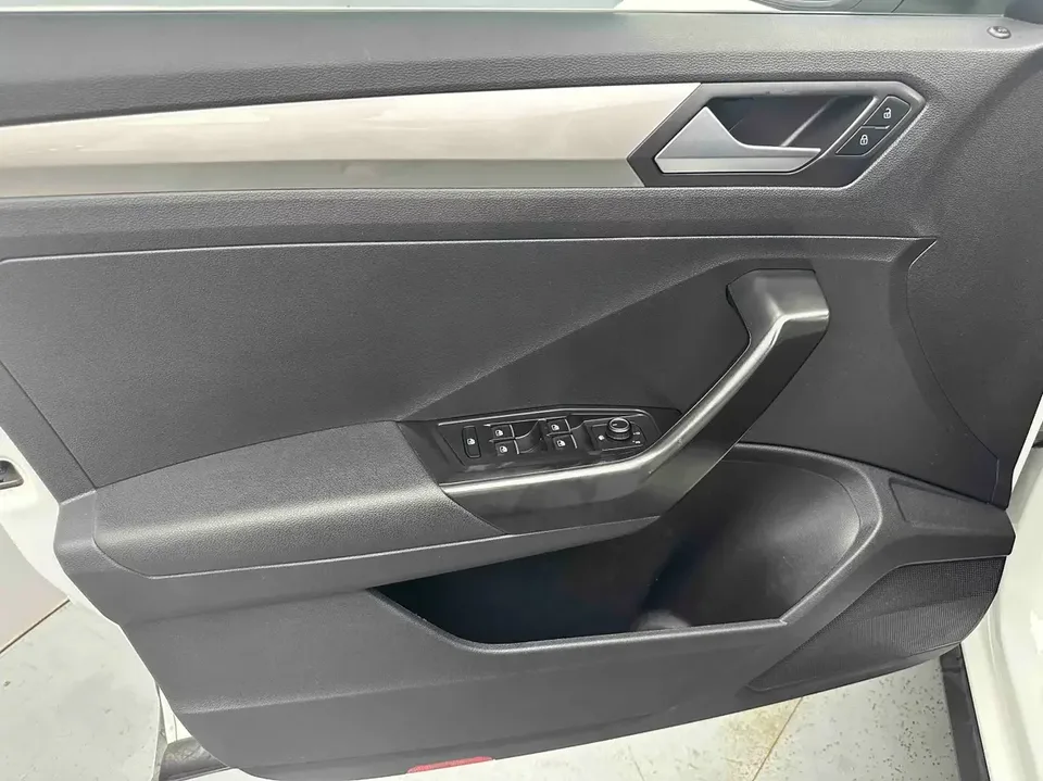 Volkswagen T-Roc TANG 2022 280TSI DSG 2WD Elite PLUS 2023 — миниатюра 5
