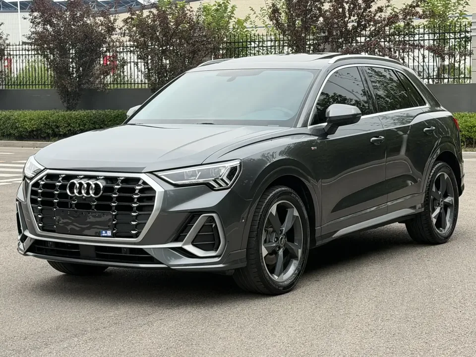 Audi Q3 Audi Q3 2022 35 TFSI Stylish Dynamic 2022 — photo 1, buy with delivery to Moscow
