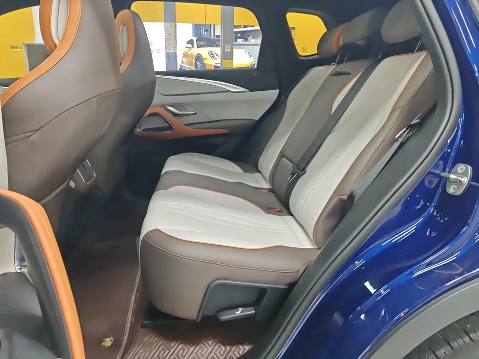 BYD Song Pro DM Song Pro DM 2022 DM-i 51km Premium 2022 — thumbnail 3