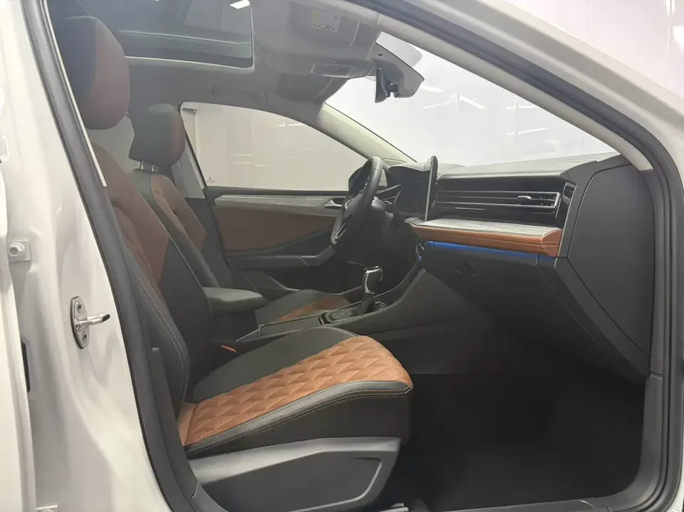Volkswagen Sagitar Sagitar 2023 280TSI DSG Excellence Plus 2022 — thumbnail 3
