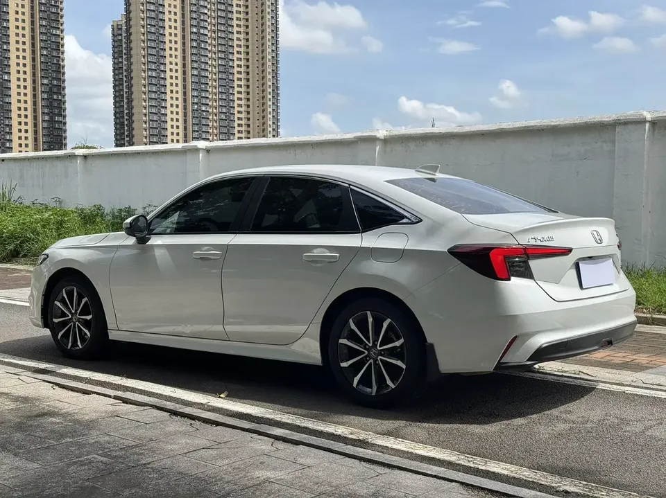 Honda Integra Style 2023 240TURBO CVT Deluxe Edition 2023 — миниатюра 2