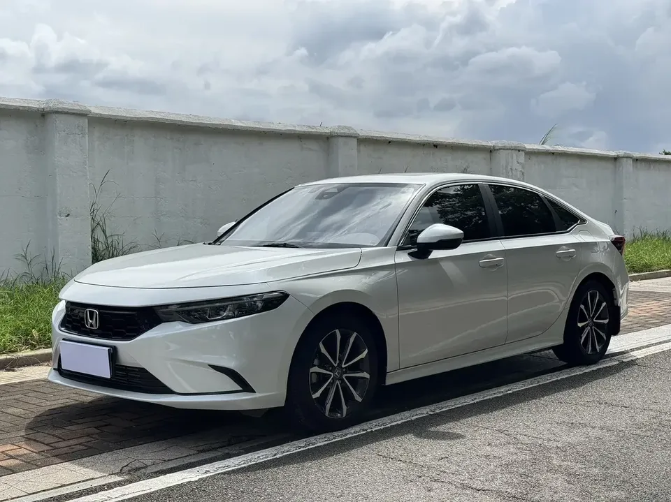 Honda Integra Style 2023 240TURBO CVT Deluxe Edition 2023 — фото 1, купить с доставкой в Москву
