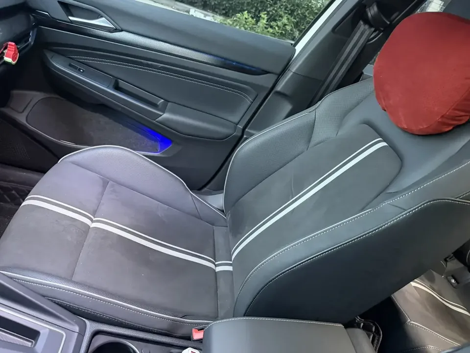 Volkswagen Golf golf 2023 280TSI DSG R-Line Lite 2023 — thumbnail 2