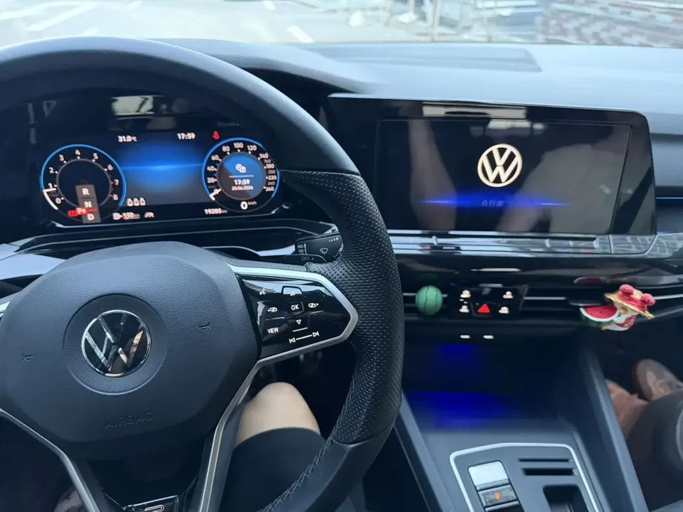 Volkswagen Golf golf 2023 280TSI DSG R-Line Lite 2023 — thumbnail 4