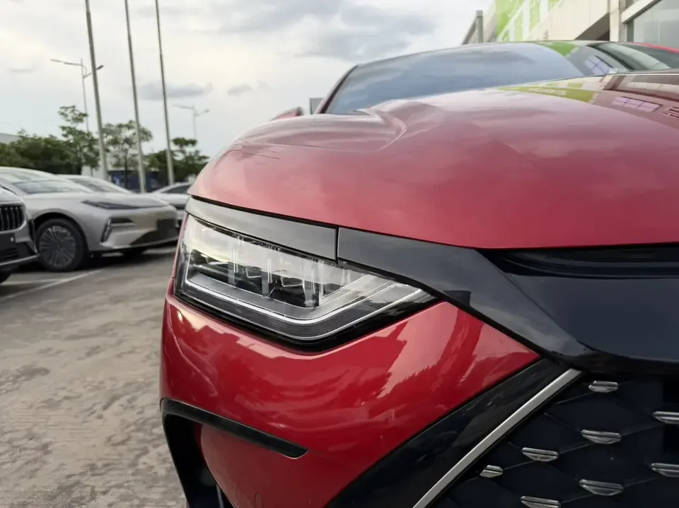 BYD Han DM Chinese DM 2022 DM-i 121KM Premium 2022 — thumbnail 3