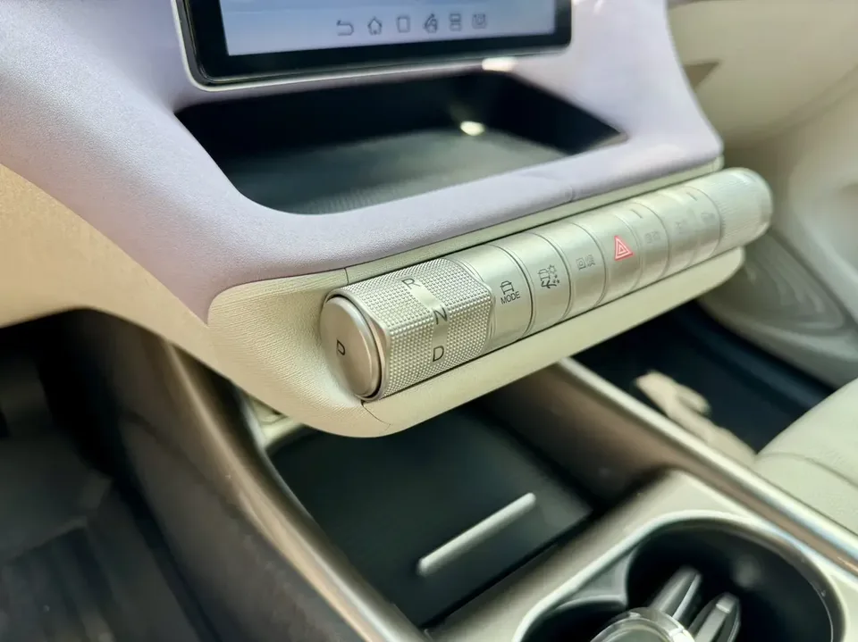 BYD Dolphin dolphin 2024 Honor Edition 420km Fashion Edition 2024 — thumbnail 3