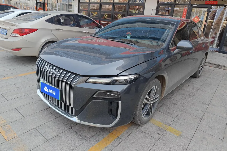Roewe M7 DMH Roewe M7 DMH 2025 160km Comfort Edition 2025 — photo 1, buy with delivery to Moscow