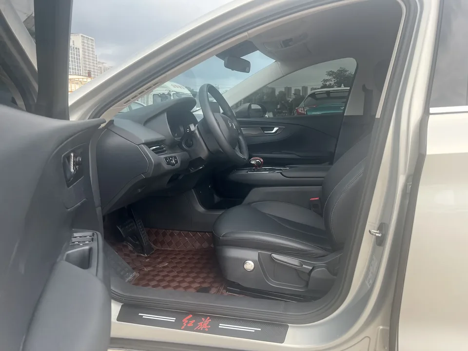 Hongqi E-QM5 Hongqi E-QM5 2022 Charging 431km LeXiang Edition 5-seater 2022 — thumbnail 5