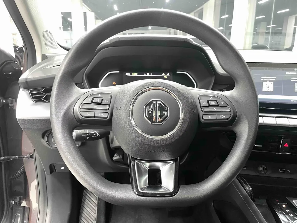MG 5 MG5 2022 180DVVT CVT Youth Deluxe Edition 2022 — thumbnail 4