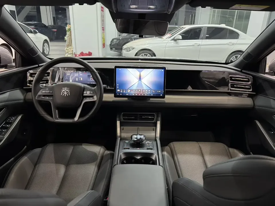 BYD Qin L DM Qin L DM 2025 Intelligent Driving Edition DM-i 80KM Leading Edition 2025 — thumbnail 2