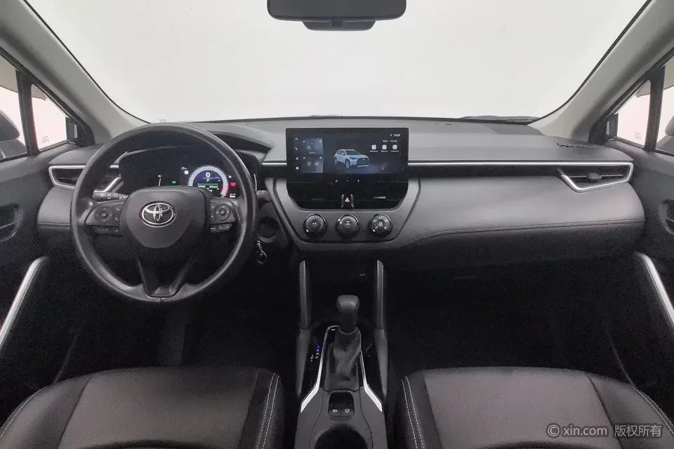 Toyota CorollaCross Corolla Sharp 2024 2.0L CVT Pioneer Edition 2024 — thumbnail 4