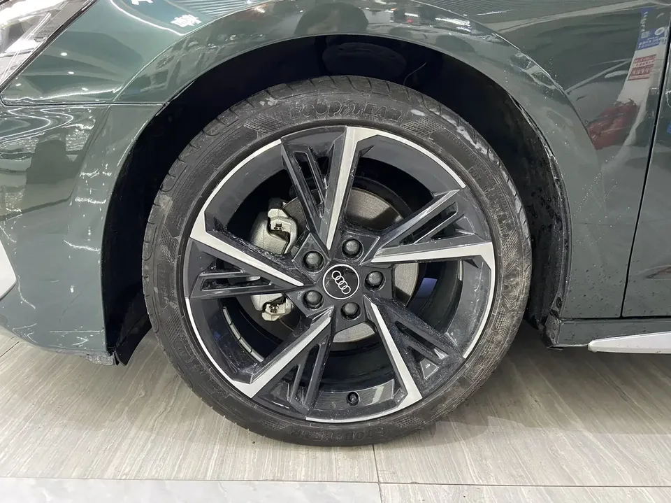 Audi A3 Audi A3 2022 Sportback 35 TFSI Stylish and sporty 2022 — thumbnail 4