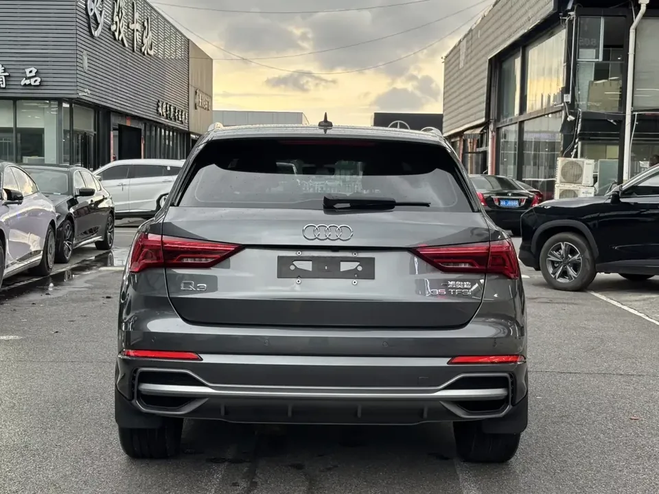 Audi Q3 Audi Q3 2022 35 TFSI Stylish Dynamic 2022 — thumbnail 2