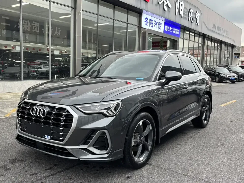 Audi Q3 Audi Q3 2022 35 TFSI Stylish Dynamic 2022 — photo 1, buy with delivery to Moscow