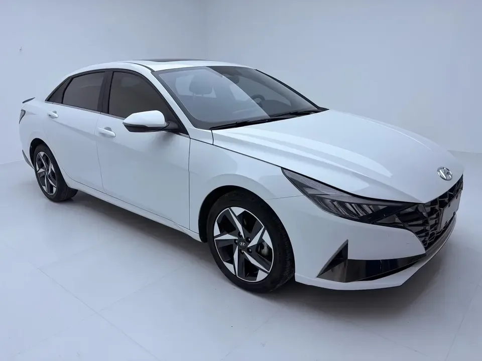 Hyundai Elantra Elantra 2021 240TGDi DCT LUX Premium Edition 2022 — thumbnail 3