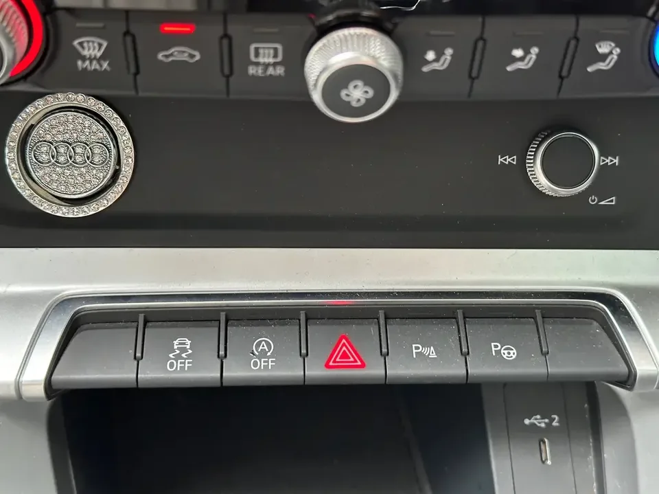 Audi Q3 Audi Q3 2022 35 TFSI Stylish Dynamic 2022 — thumbnail 3