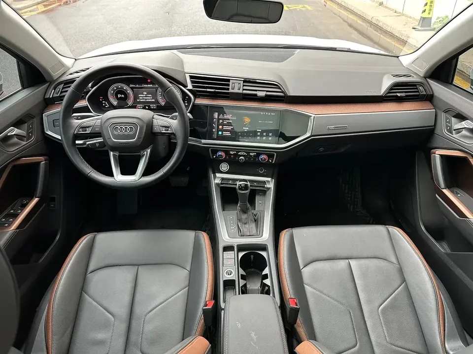 Audi Q3 Audi Q3 2022 35 TFSI Stylish Dynamic 2022 — thumbnail 4