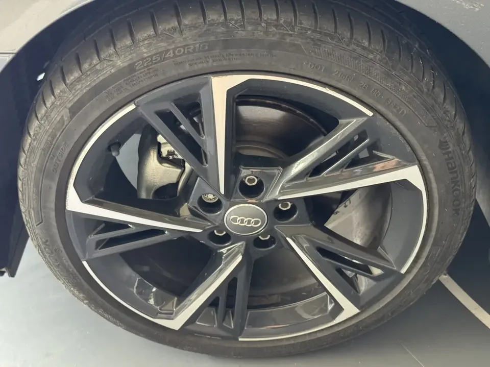 Audi A3 Audi A3 2022 Sportback 35 TFSI Stylish and sporty 2022 — thumbnail 3