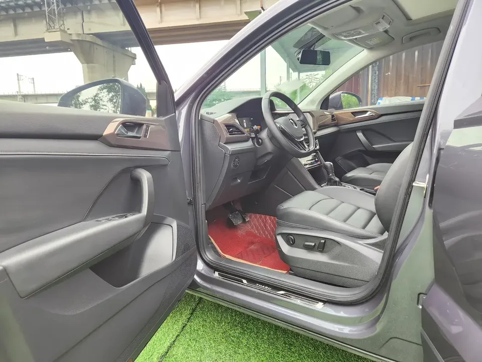 Volkswagen Tharu tuyue 2022 280TSI 2WD Comfort Edition 2022 — thumbnail 4