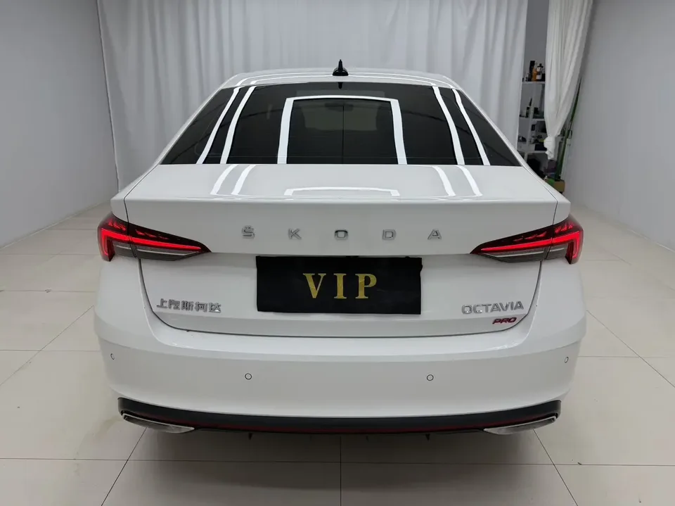 Skoda Octavia Octavia 2022 PRO TSI280 DSG Luxury Edition 2022 — thumbnail 2