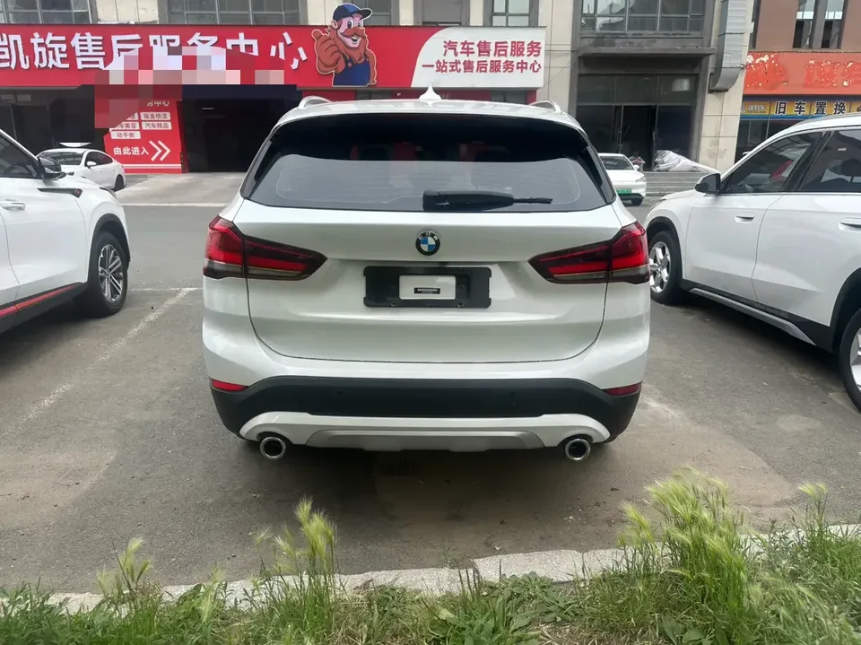 BMW X1 BMW X1 2022 sDrive20Li Premium 2022 — thumbnail 5