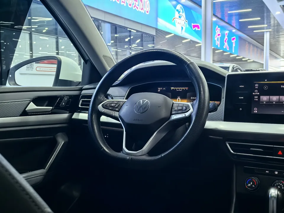 Volkswagen Lavida Lavida 2023 300TSI DSG Full Elegance Edition 2023 — thumbnail 4